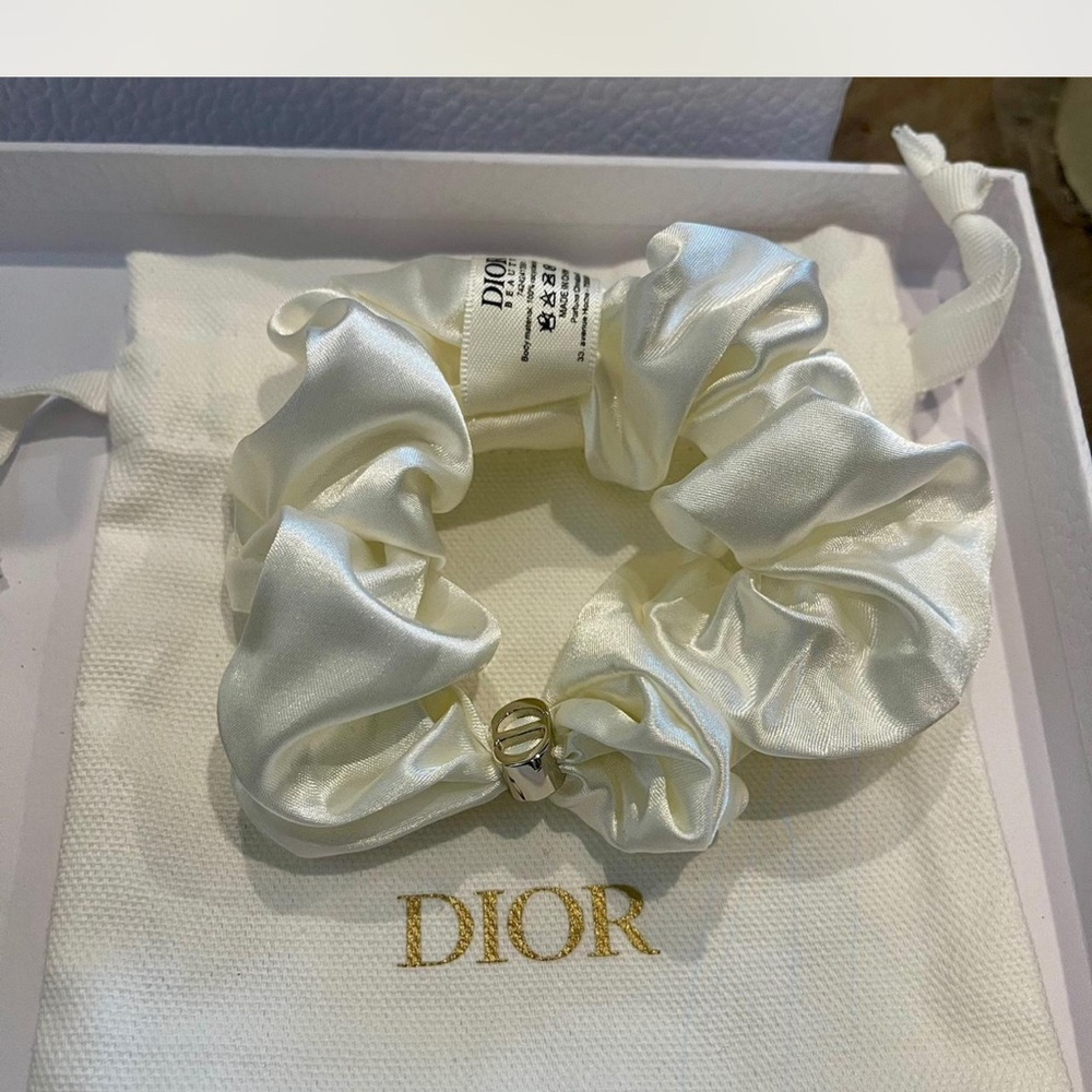 Dior White Satin Hair Accessory